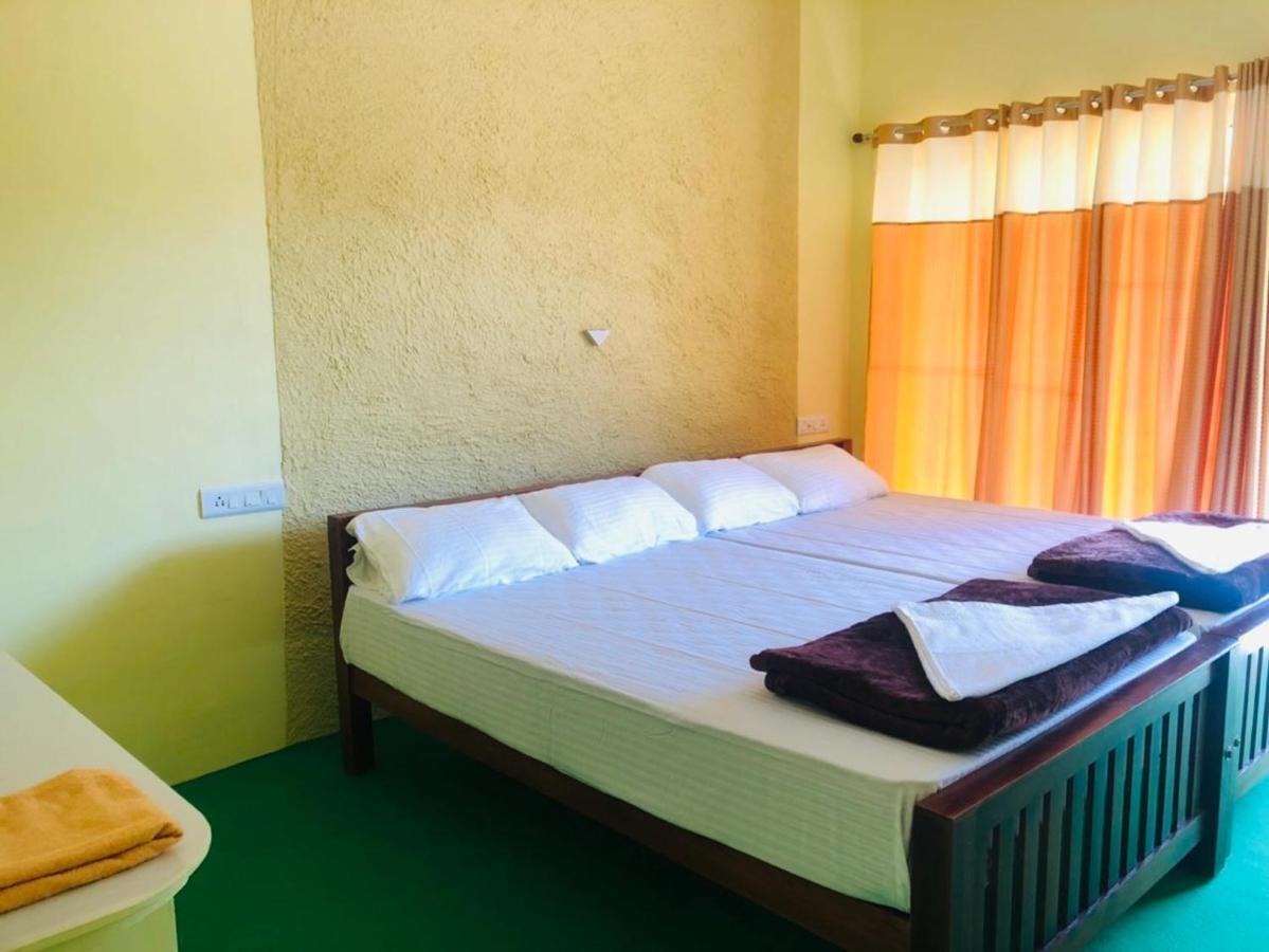 Riverbench Homestay Munnar, Anaviratty Chambre photo