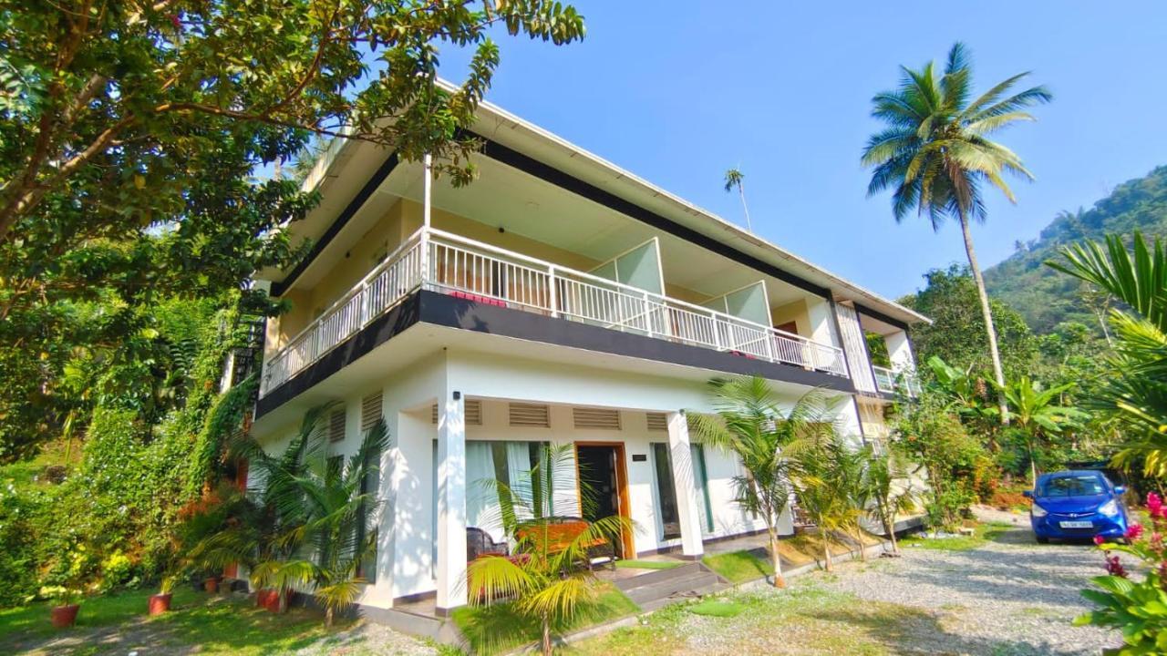 Riverbench Homestay Munnar, Anaviratty Extérieur photo