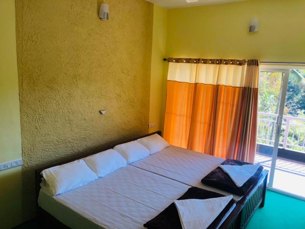 Riverbench Homestay Munnar, Anaviratty Chambre photo
